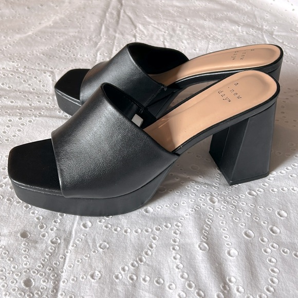 A new day high heel black shoes - Picture 4 of 7